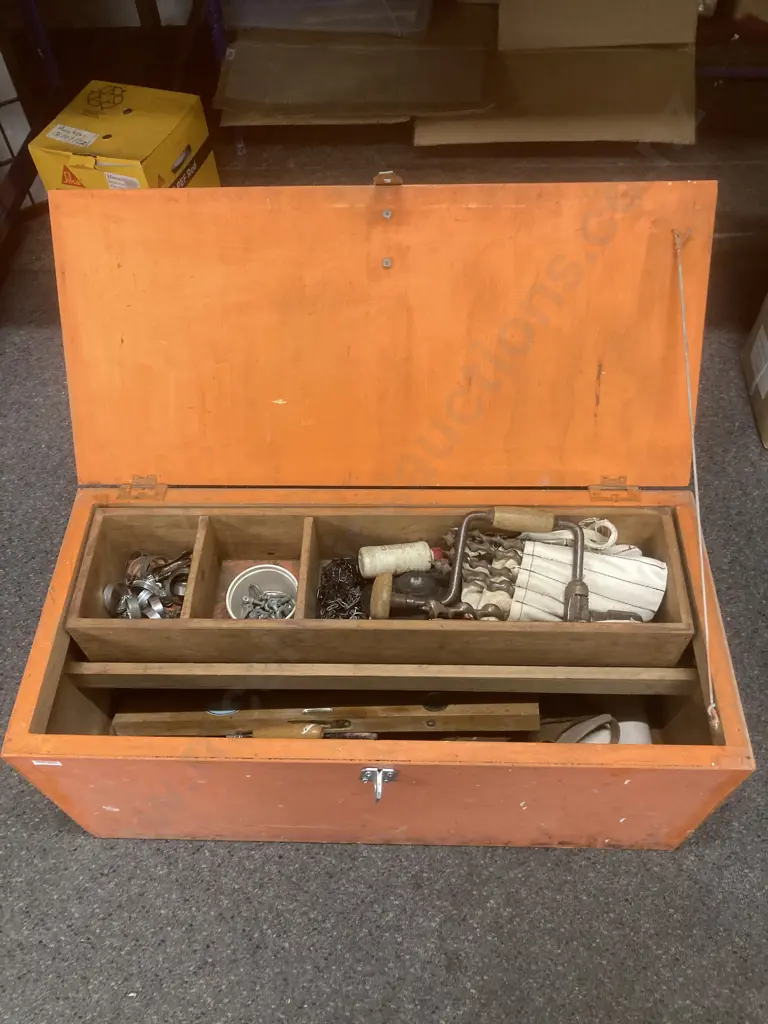 Vintage Wooden Joiners Box, H35 W83 D37, Brace & Bits, Level, Builders Apron, Hardware Etc Image 1++