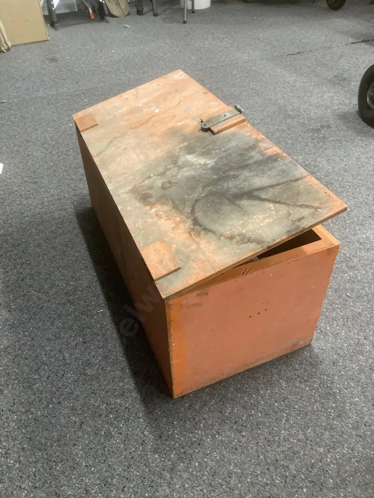 Vintage Wooden Joiners Box, H35 W83 D37, Brace & Bits, Level, Builders Apron, Hardware Etc Image 1++