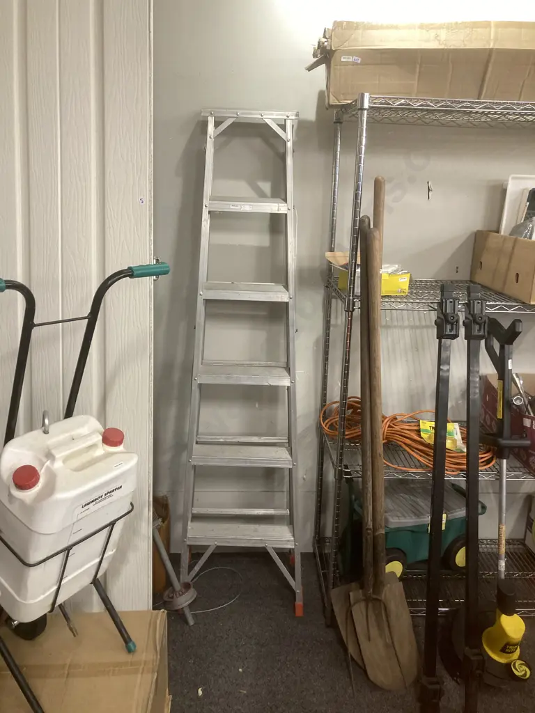 Aluminium Stepladder, 5 Step, Walker Products NZ Image 1++