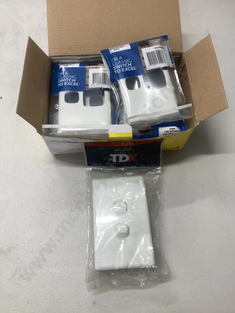Box of 10 Excel Coverplates for Vertical Single GPO White & a TDX 2 Gang Switch Image 1++