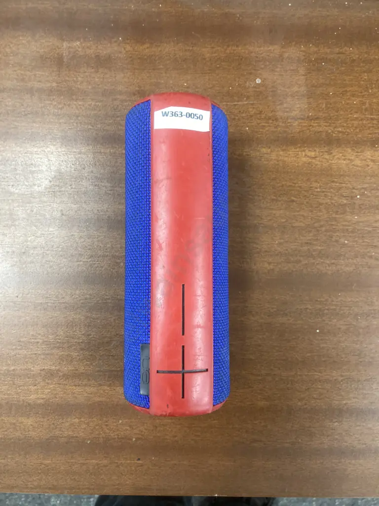UE Boom S00122 Bluetooth Speaker, Red & Blue Image 1++