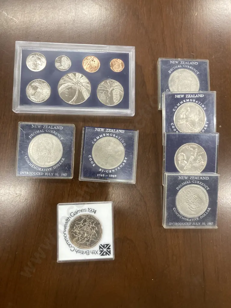 Western Samoa 1974 Annual Uncirculated Coin Set With 7 Coins In Cases Image 1++