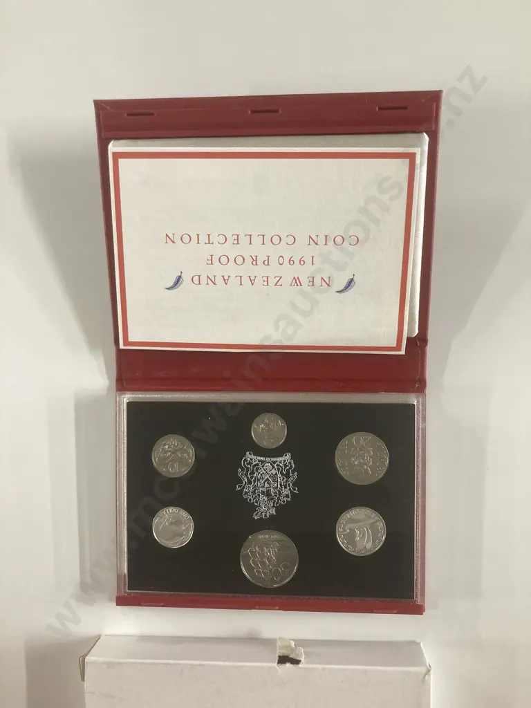1990 Reserve Bank of New Zealand Gem Silver Proof Set In Leather Case Of Issue With COA Image 1++