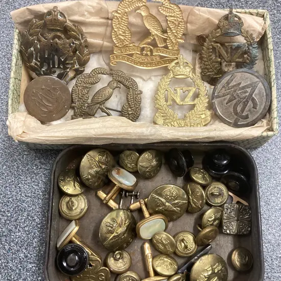 Lot of Vintage Military Badges, Buttons Etc