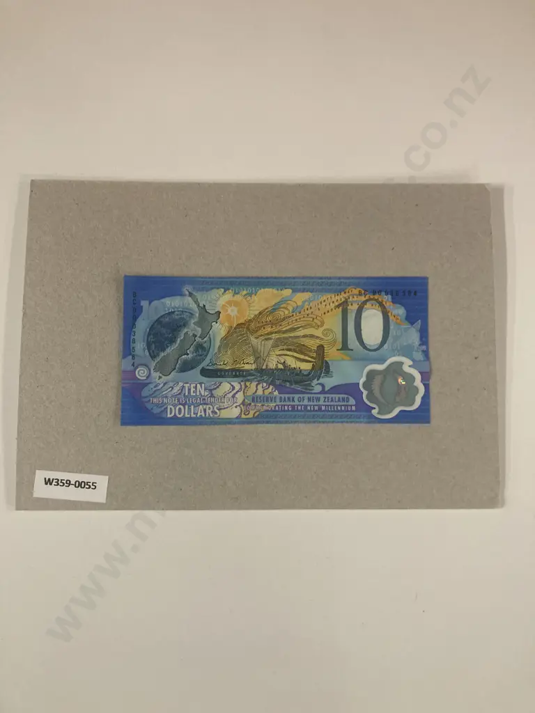 New Zealand 10 Dollars 2000 "Commemorative" Black Serial Number BC 00038584 Image 1++