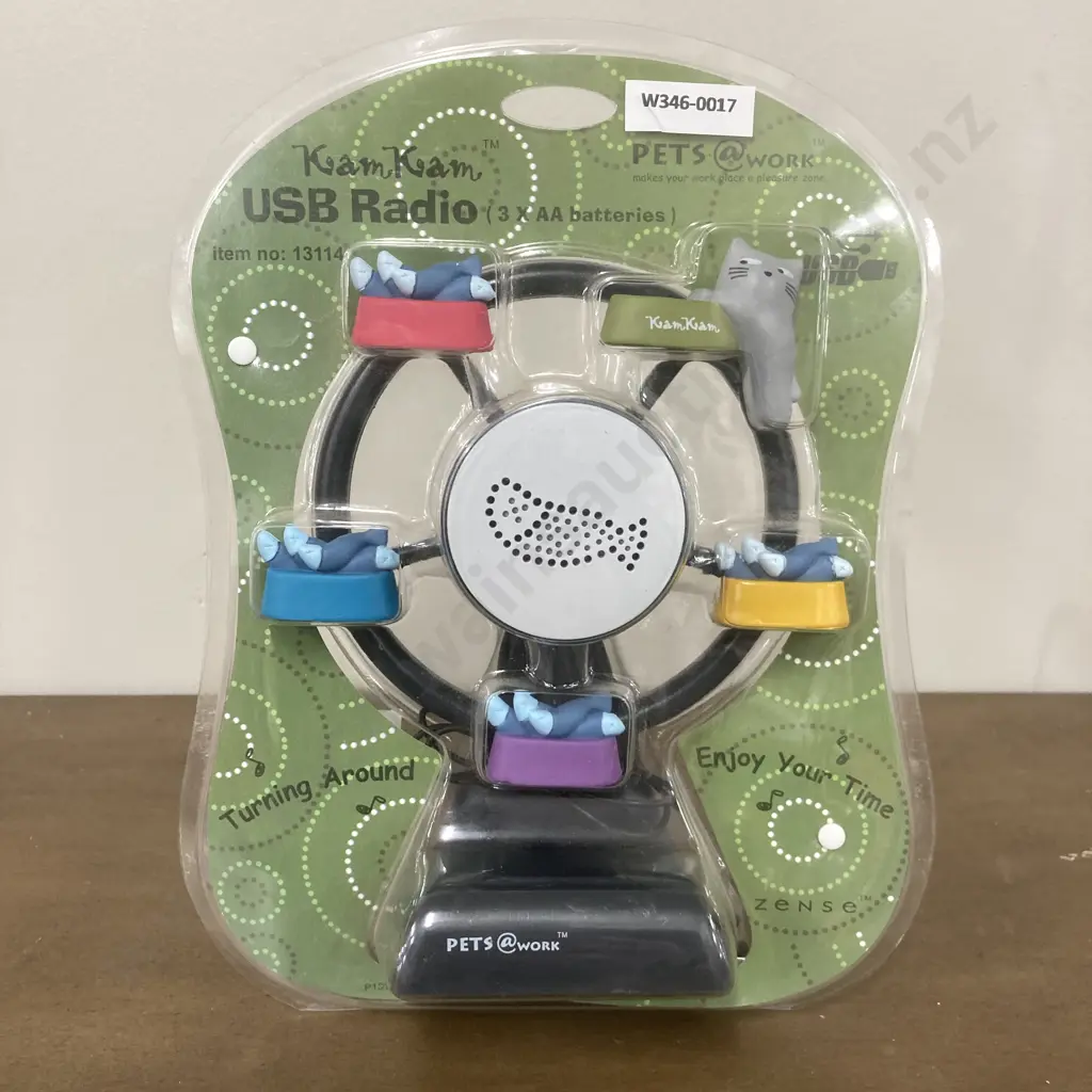 Vintage Pets@Work Kam Kam USB Radio New In Box, H18cm Image 1++