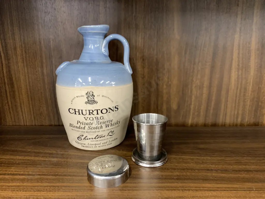 Milford NZ Single Malt Whiskey Foldup Tumbler With 'Churtons' Whiskey Decanter  Image 1++