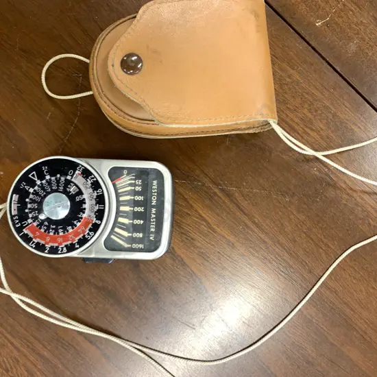 Universal Exposure Meter Model S461-4 In Leather Case