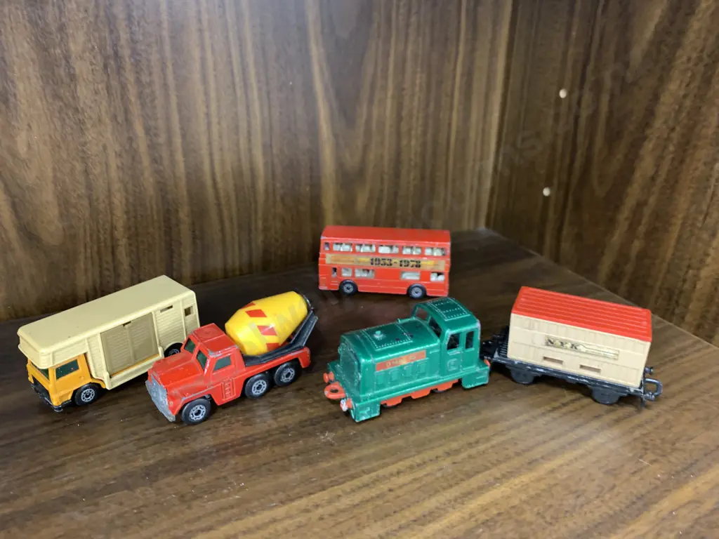 Lot of 4 1960's Matchbox Lesney England Kids Toys Image 1++