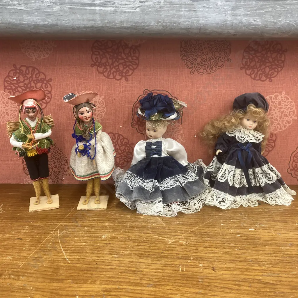 Antique Porcelain Dolls x 2, H20cm, (BHB) Vintage South American? Figurines Image 1++