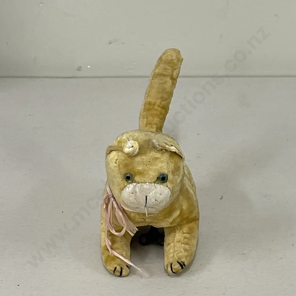 Antique Wind Up Straw filled Toy Cat Image 1++