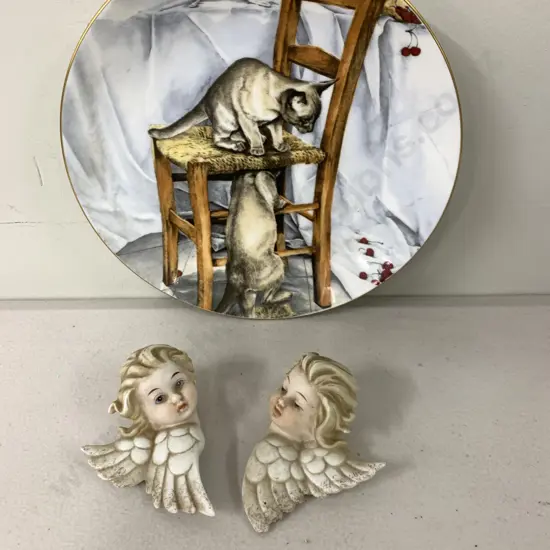Coalport Cat Cause Chaos by Lesley Fotherby 'Scattered Cherries' & Gainsborough Angel Figurines