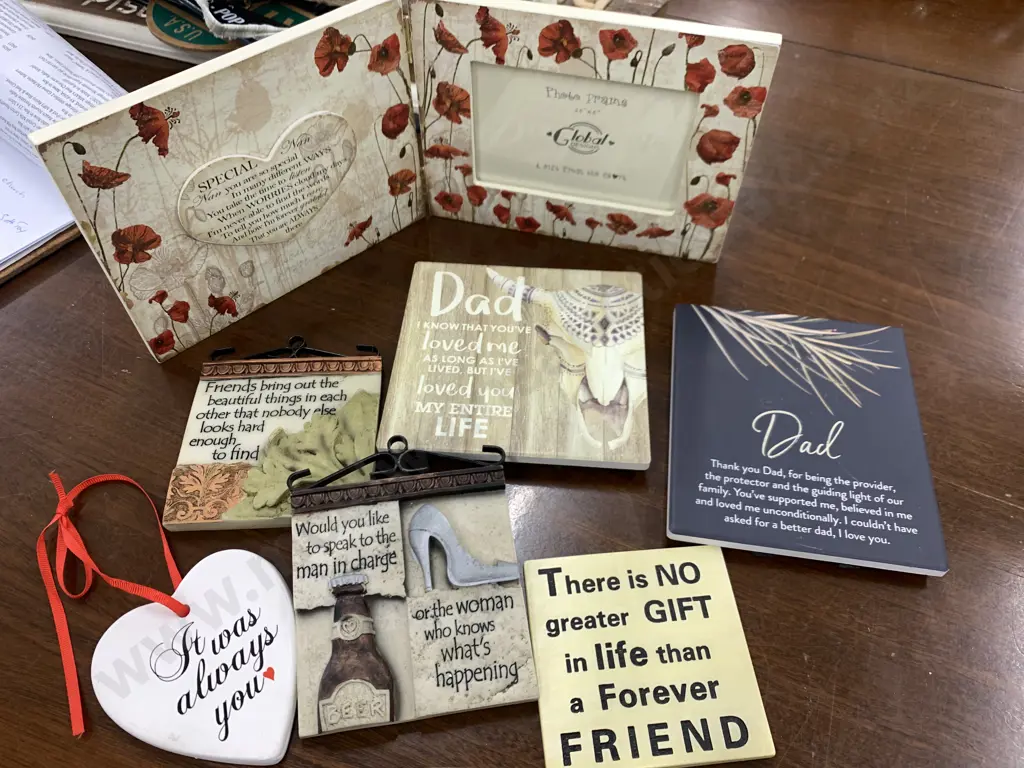 Assorted Wall Plaques Including Dad Etc Image 1++