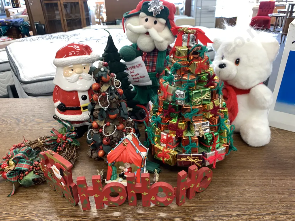 Assorted Xmas Decorations Including Trees, Soft Toy, Santa Figurines Etc Image 1++