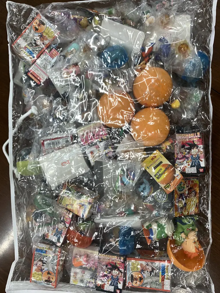 Large Lot of Dragon Ball Z Toys & Items Image 1++
