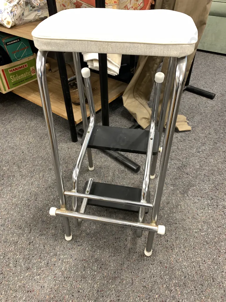 Vintage Kitchen Stepstool, Cream Seat Image 1++