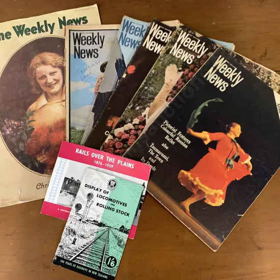 Assortment Of Vintage Magazines Including 'The Weekly News' Etc 