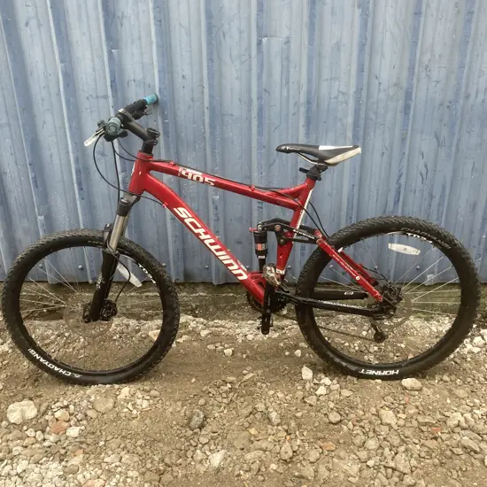 Red Schwinn 405 Elite Mountain Bike