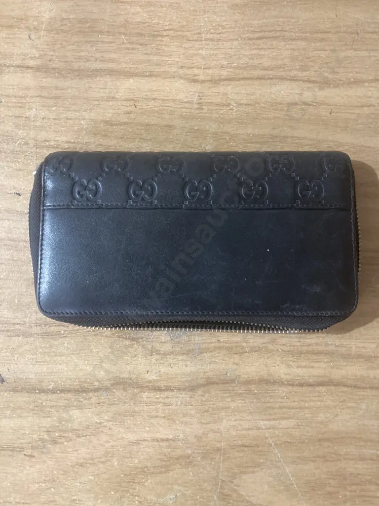 Black Gucci? Ladies Wallet (Tag Missing Off Zip)), 11 x 19cm Image 1++