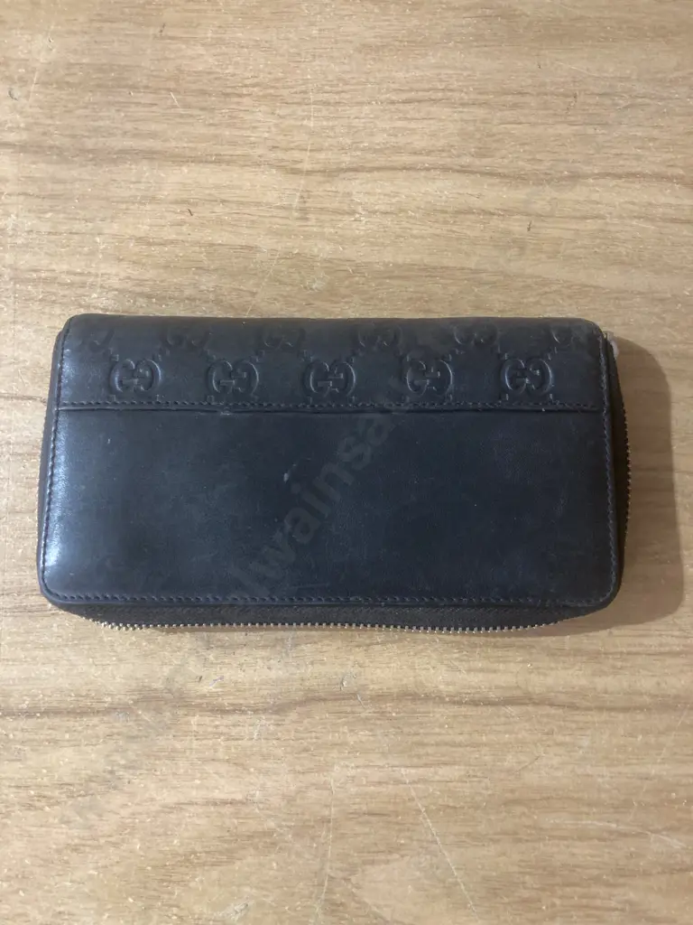 Black Gucci? Ladies Wallet (Tag Missing Off Zip)), 11 x 19cm Image 1++