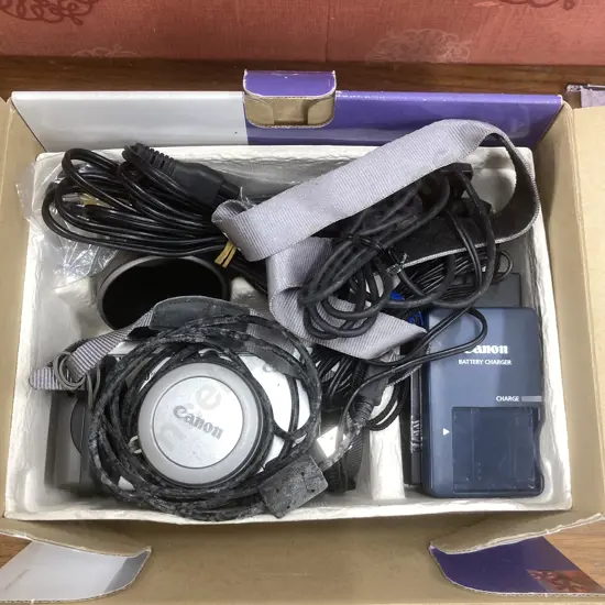 Canon PowerShot G3 Digital Camera In Box
