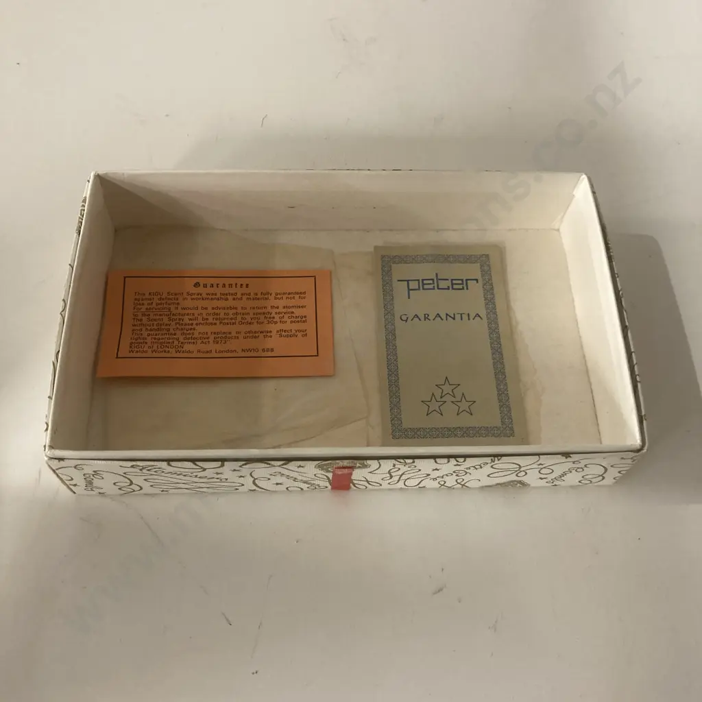 UK Vintage KIGU Powder Compact & Atomizer Set in Original Box Image 1++