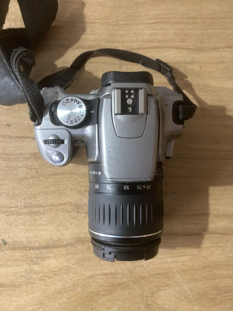 Canon EOS 350D Digital Camera, 8.0MP, EF 28-90mm 1:4-5.6 II USM Lense, Charger & Manual Image 1++