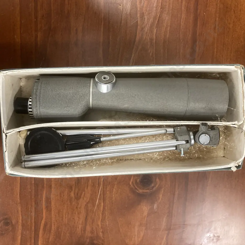 Vintage Spotting Scope And Tripod 20X40 With Case Made In Japan, #18001 Original Box (As Found) Image 1++