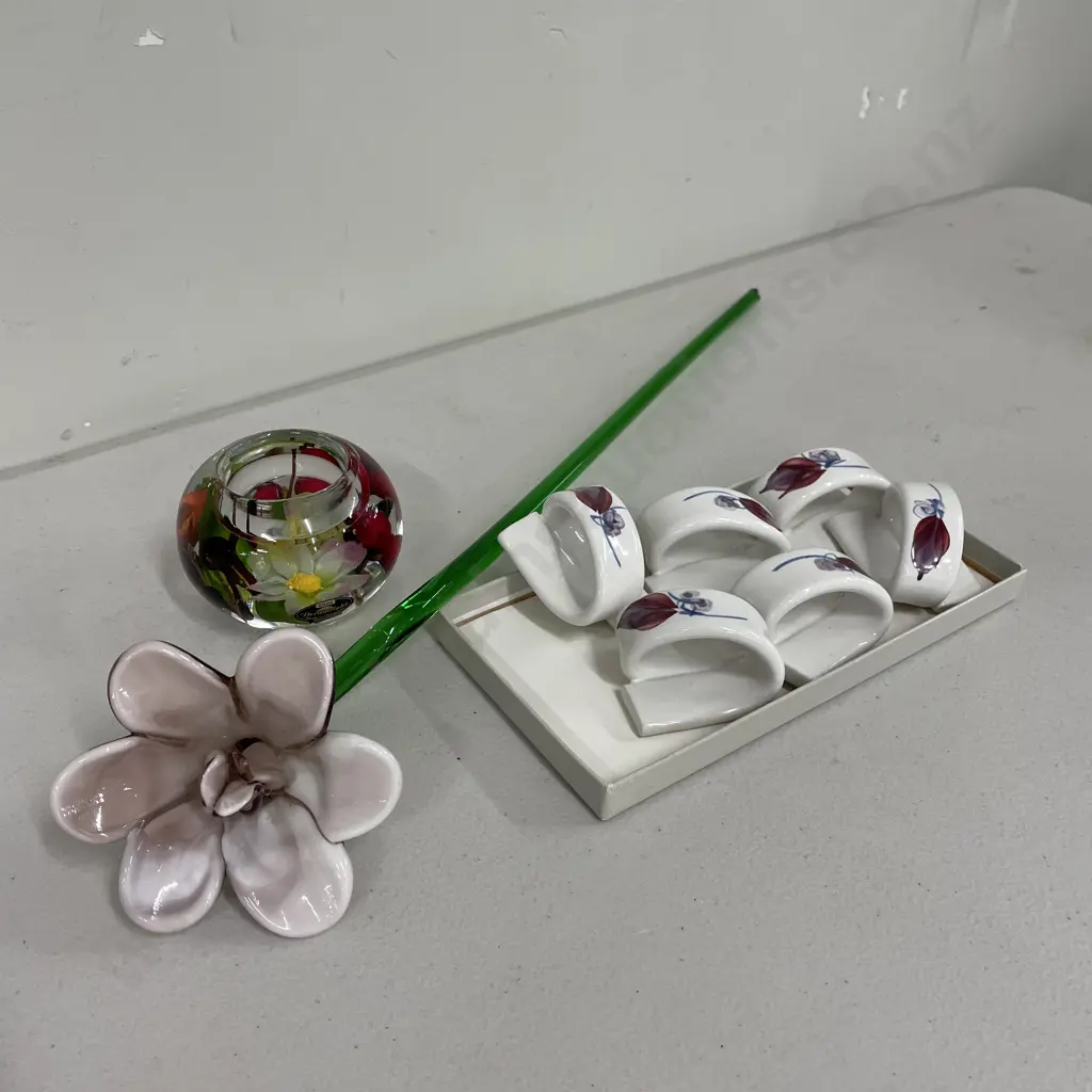 Hand Blown Flower Ornament, German Dreamlight Candle Holder and Set of 6 Handpainted ceramic napkin rings Image 1++