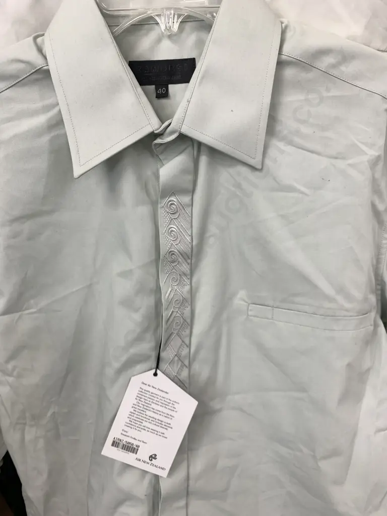Vintage Air New Zealand Shirts by Zambesi, Sz 40, Mint & Cream Colours Image 1++