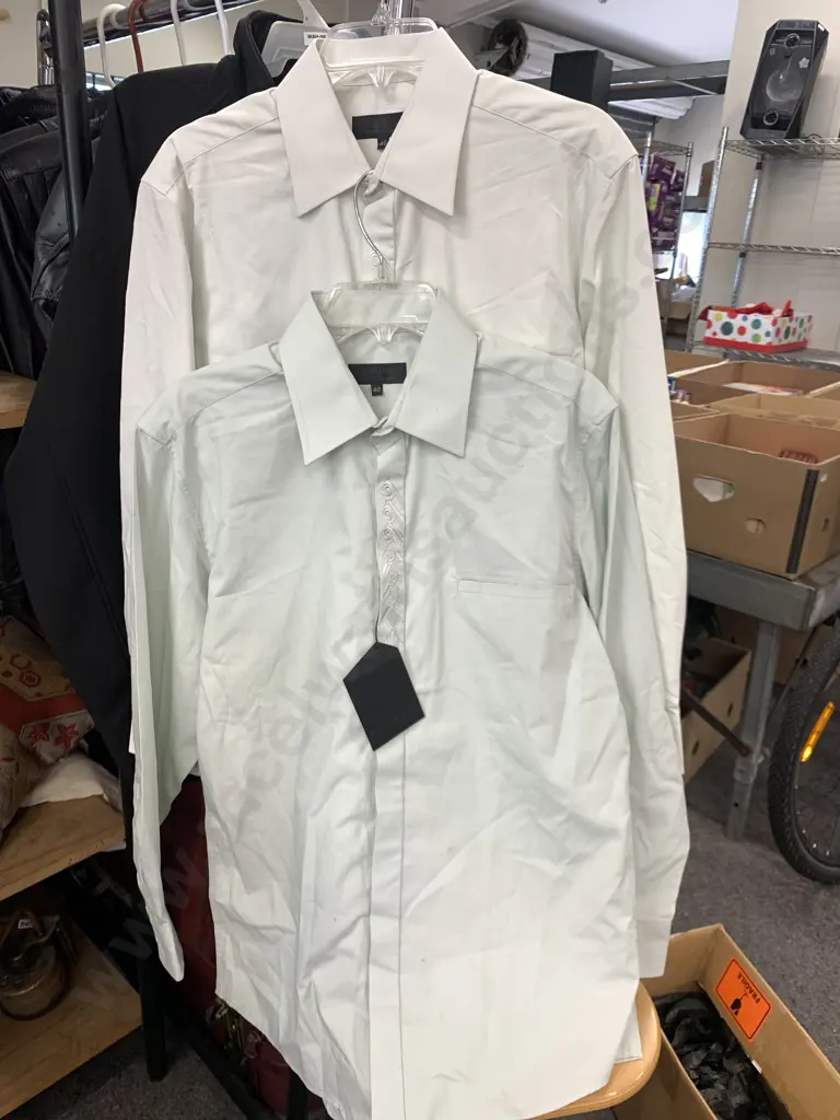 Vintage Air New Zealand Shirts by Zambesi, Sz 40, Mint & Cream Colours Image 1++