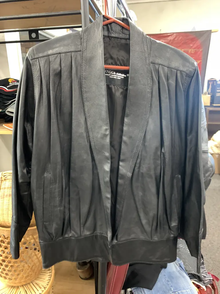 Sangga Collection Black Leather Jacket Sz R Image 1++