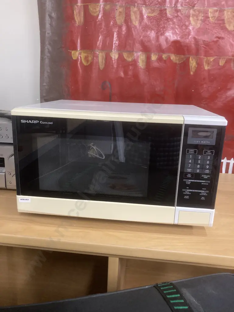 Sharp Carousel Microwave, Model R-340R(W) With Manual Image 1++