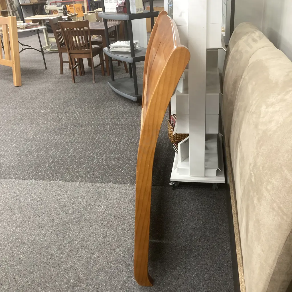 Pine Curved Headboard, 112 x 156.5cm Image 1++