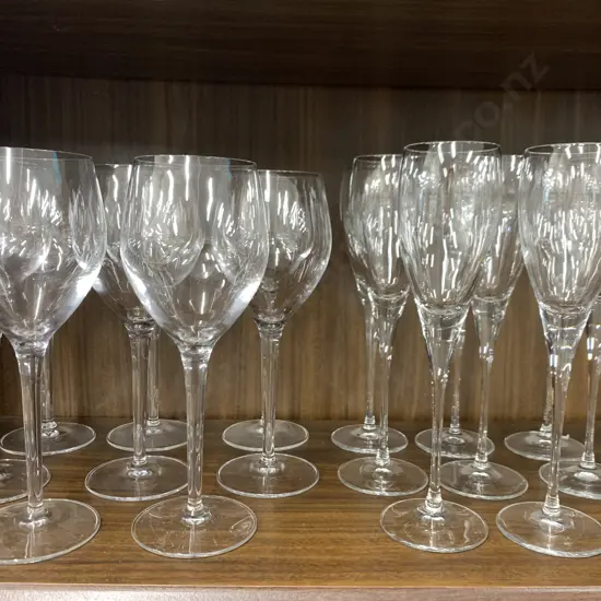 Lot of 20 Champagne Glasses (5 Boxes of 4) Louie Rennie Famous European Blown Glassware