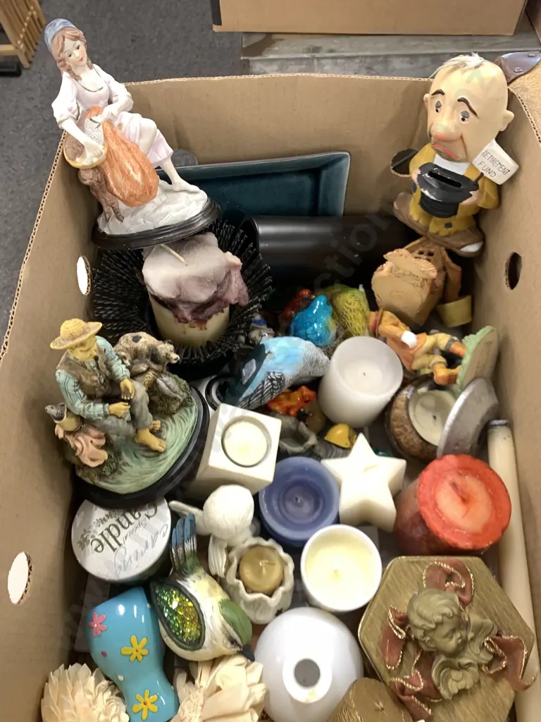 Box lot Candles, Ornaments, Figurines, Etc Image 1++