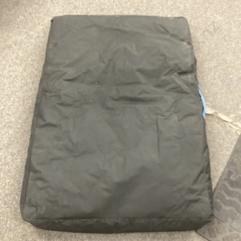 Water Resistant Dog Mattress H10 W120 D80cm (Washed) Image 1++