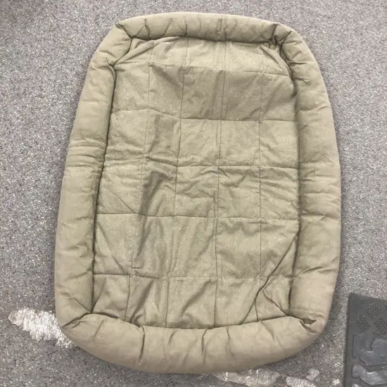 Dog Mattress, 120 x 80cm, Quilted Non-Slip Base, Rolled Edge (Washed & Brushed But Has Some Hair Remaining)