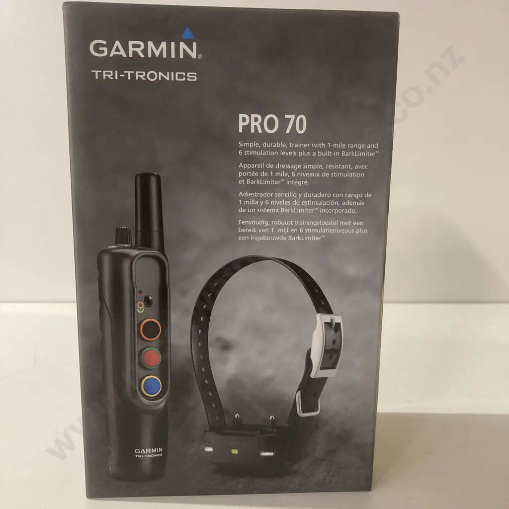 New In Box Garmin Pro 70 Bark Control and Dog Training Collar (1 Mile Range) Image 1++
