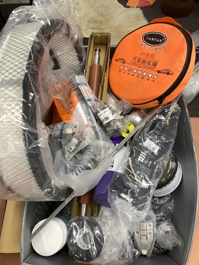 Assorted Sundries Including Tow Rope, Mechanics Scrub, Cutting Compound Etc Image 1++