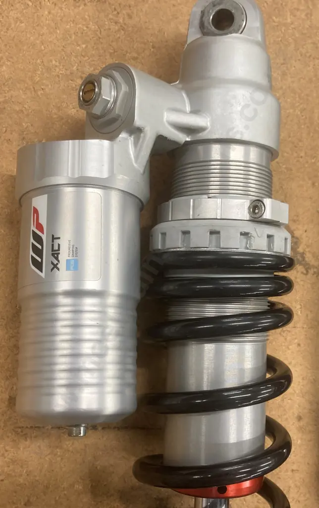 Motorbike Suspension Parts - WP XACT Rear Shock, Unbadged Front Forks In Padded Rifle Case Image 1++