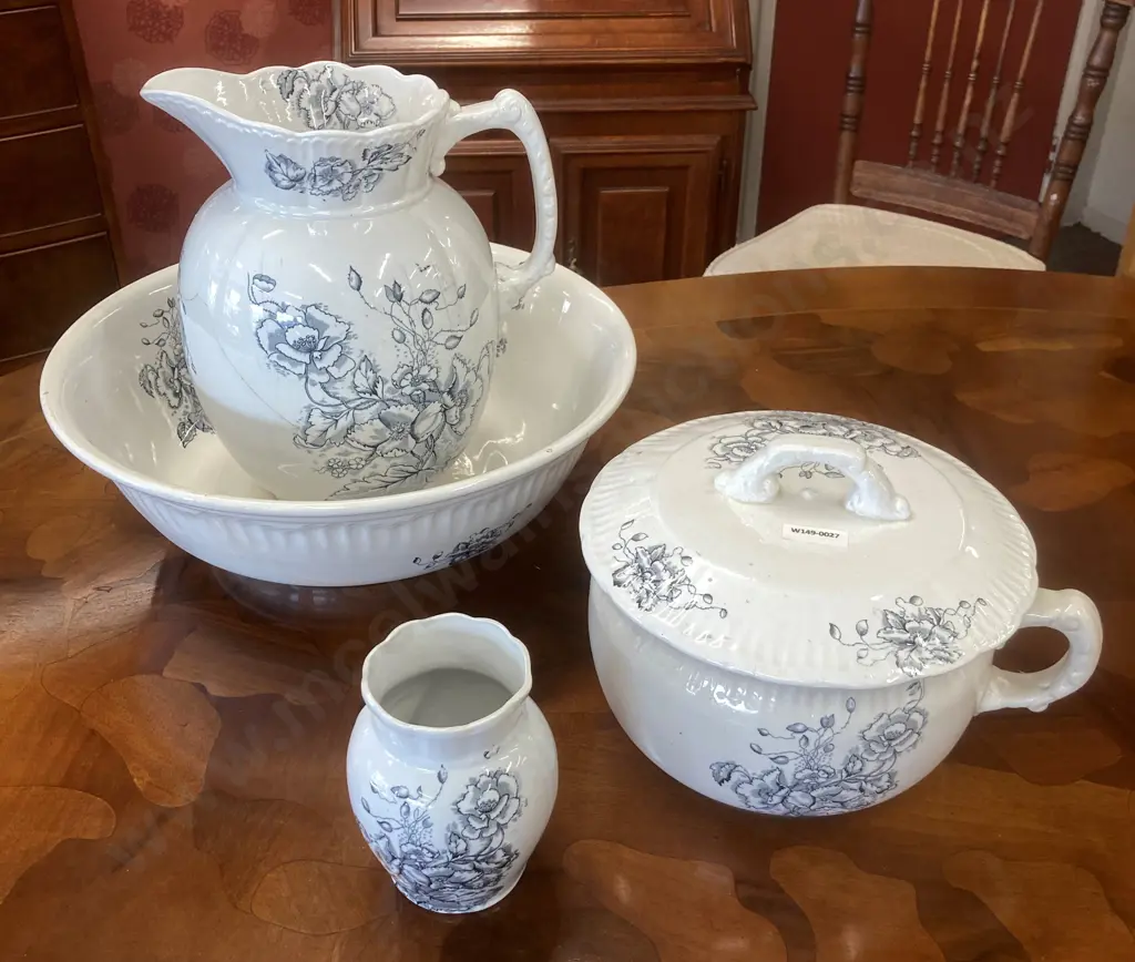 English Chamber Set Including Jug, Bowl With Chamber Pot & Lid, Toothbrush Holder Poppy CR, As Found Condition Image 1++