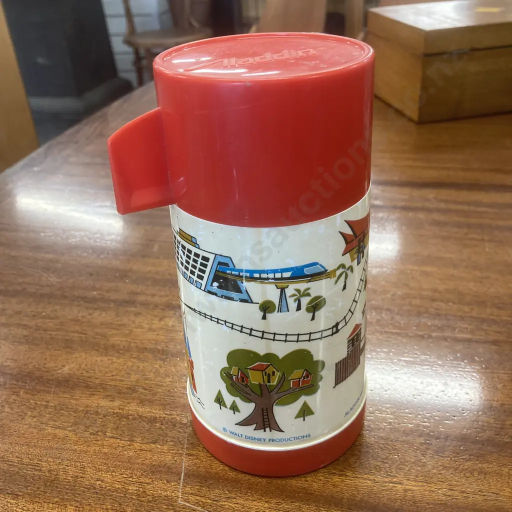 Vintage 1970s Walt Disney World Red Plastic Thermos Aladdin England Image 1++