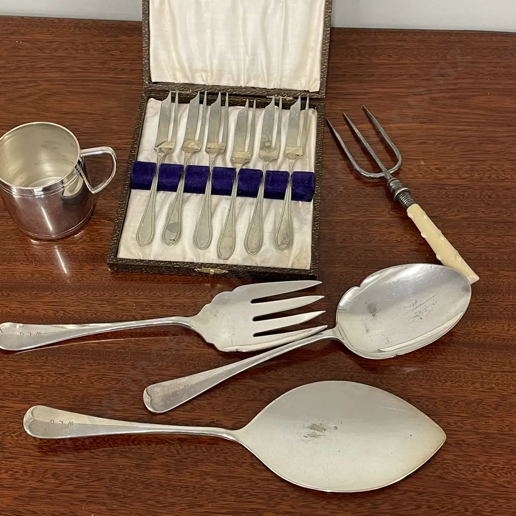 Assorted Silver Plate items Image 1++