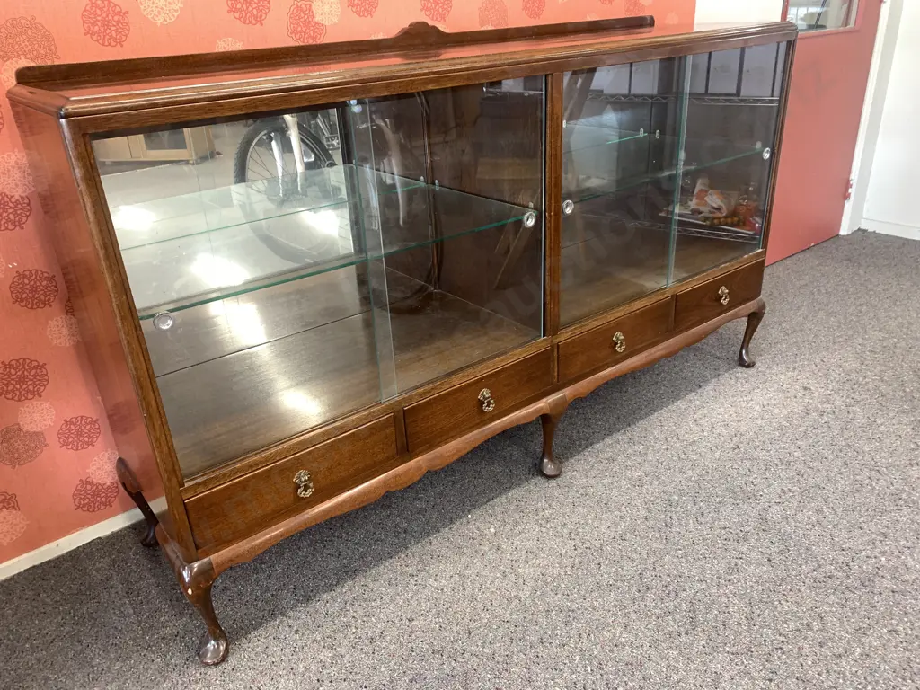 Queen Anne Style China Display Cabinet, 4 Glass Sliding Doors & Drawers, Mirror Backed, Glass Shelves, H100 W170 D45cm Image 1++