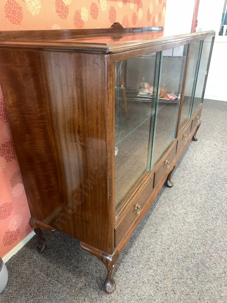 Queen Anne Style China Display Cabinet, 4 Glass Sliding Doors & Drawers, Mirror Backed, Glass Shelves, H100 W170 D45cm Image 1++