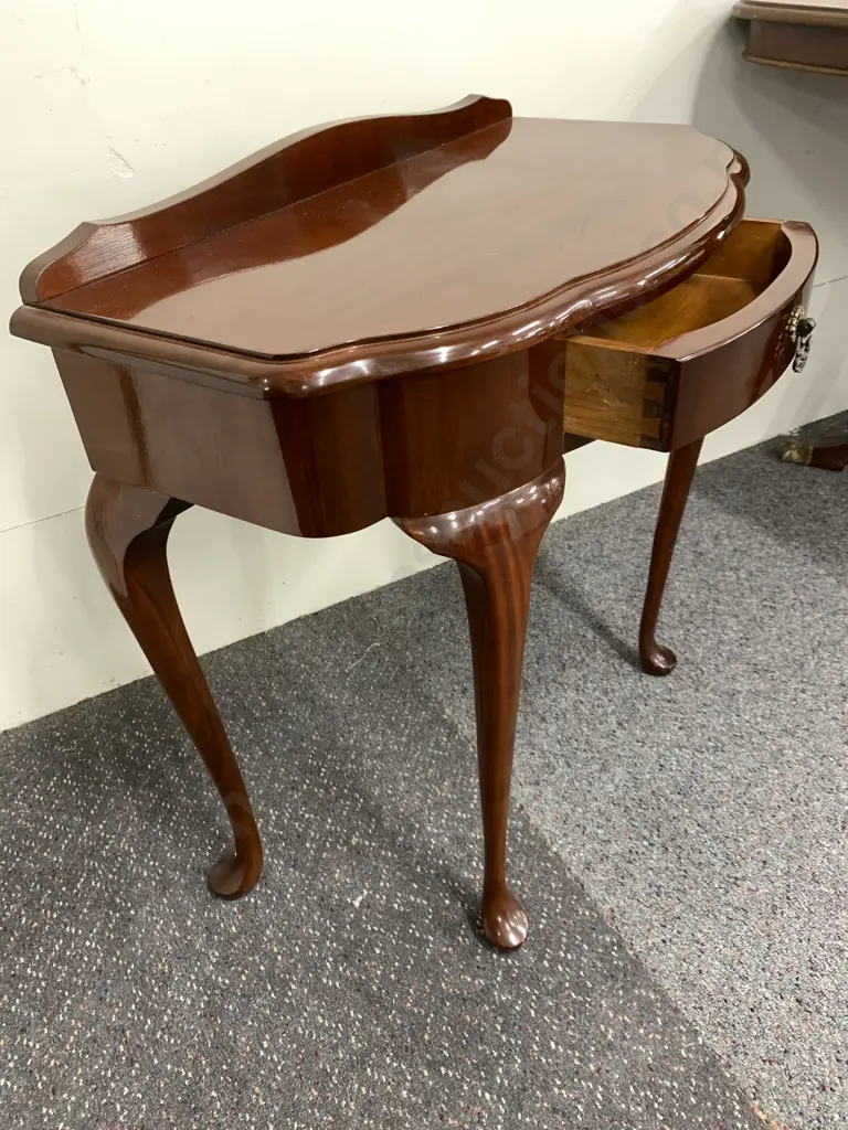 Queen Anne Style Mahogany 1/2 Round Table, Single Drawer, H72.5 W72cm D38cm Image 1++