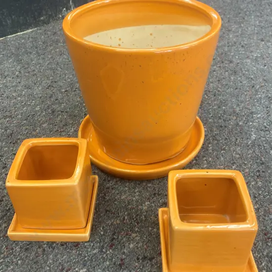 Lot of 3 Orange Glazed Garden Pots With Saucers, 17 x 19cm & 7.5 x 7.5cm Cubes