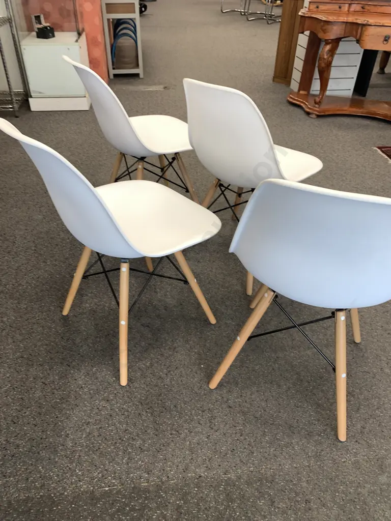 Set Of Four Eames Replica White Dining Chairs  Image 1++
