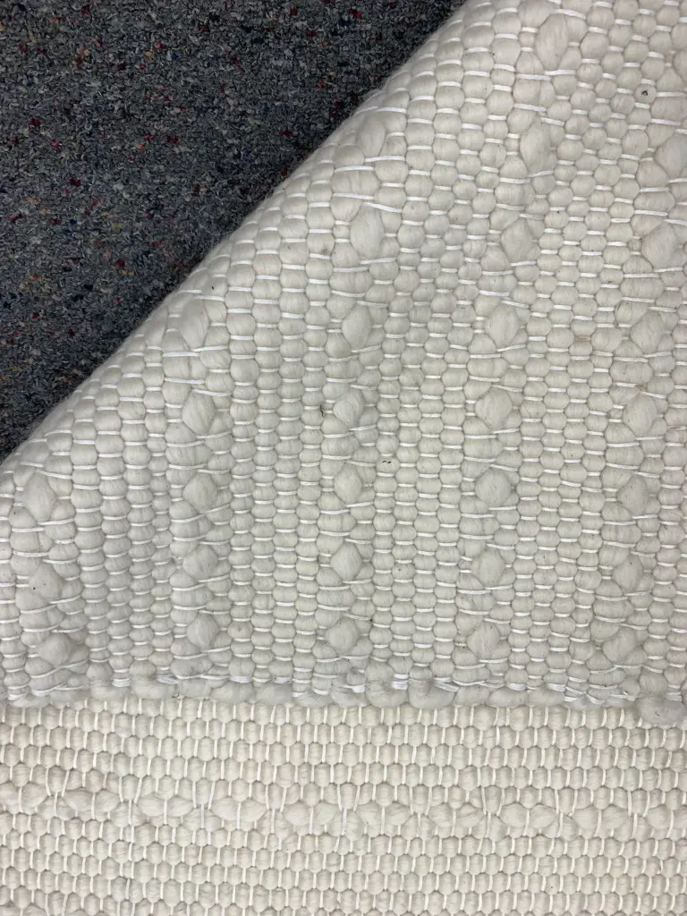 Cream Floor Rug, 150 x 68cm Image 1++